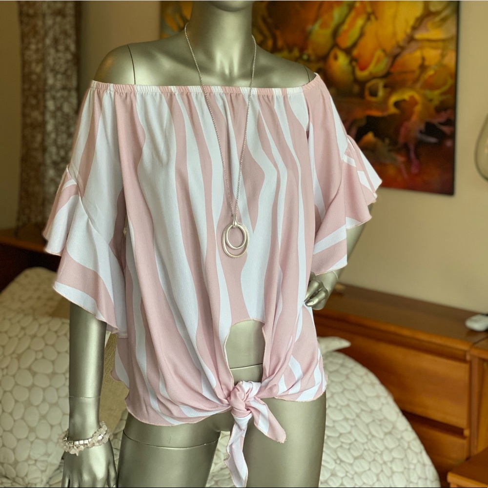 Off Shoulder Ruffle Top - Picture 6 of 14